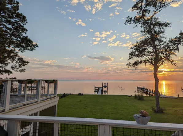2766 Bay Grove Rd, Freeport, FL 32439