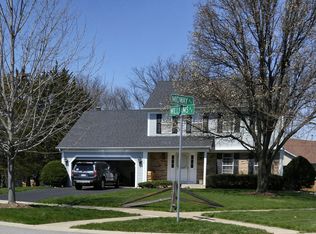 1530 Williams Ave, St Charles, IL 60174