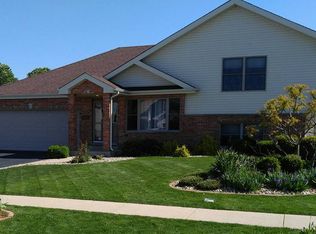 1575 Caddie Dr, Bourbonnais, IL 60914