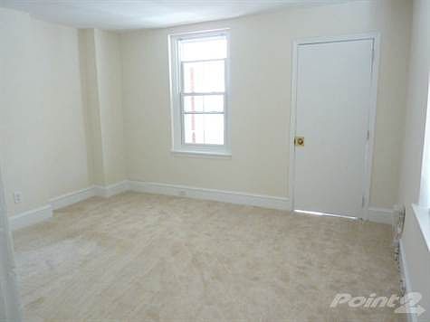 58 Prospect front room door to porch