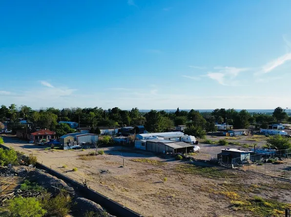 291 Holguin, Vinton, TX 79821