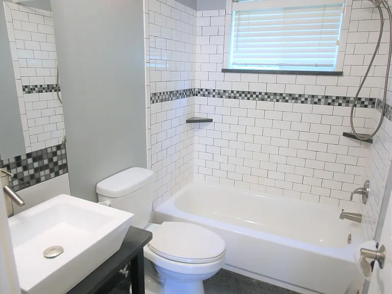 2169 Hemlock Dr — Photo 8