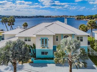 8221 Hayward Ln, Port Richey, FL 34668