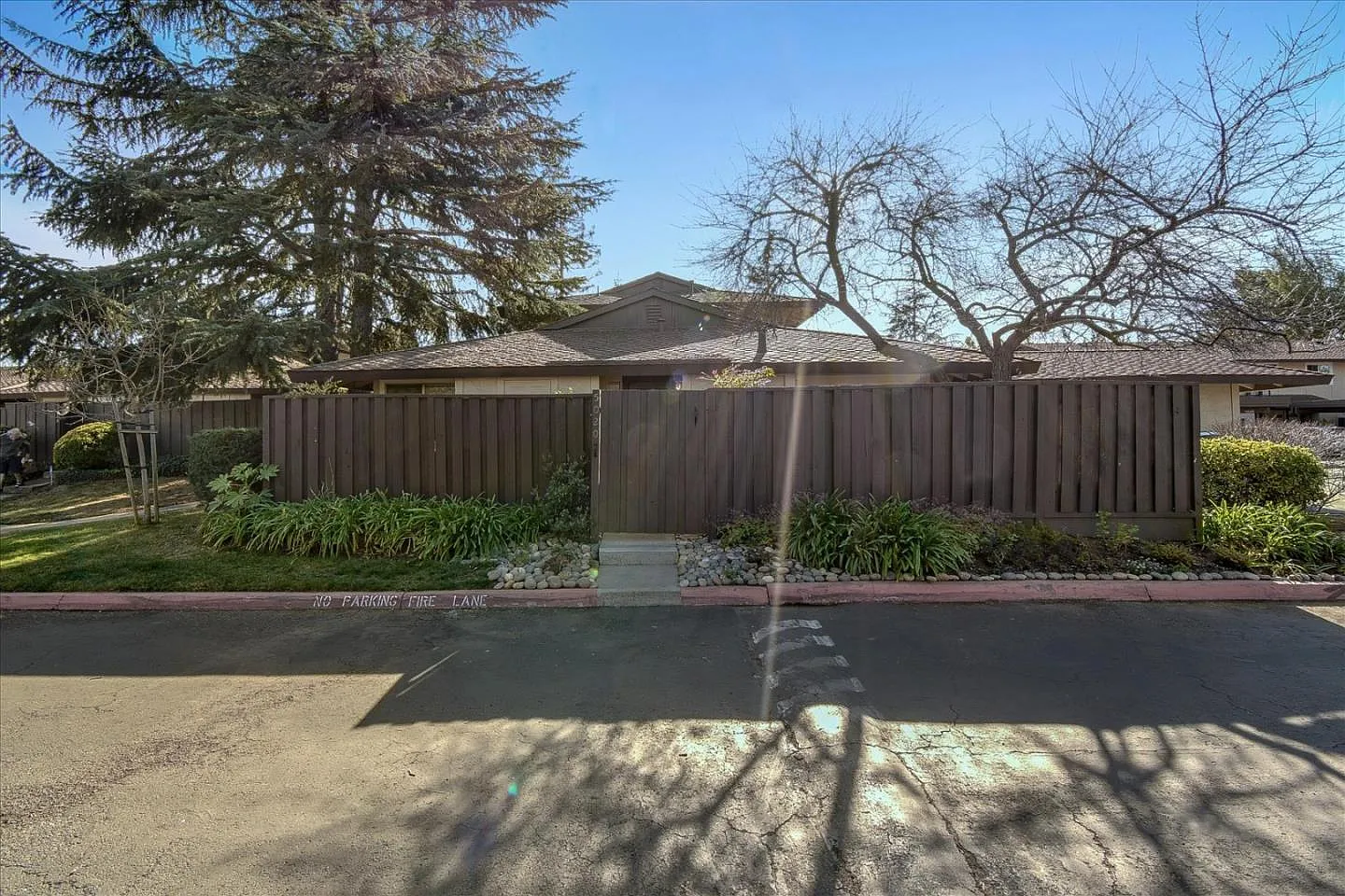 5020 Pine Tree Ter photo 1