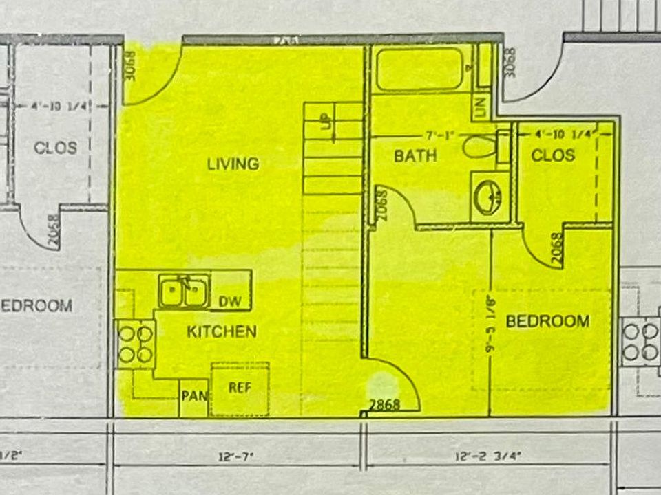 2nd image of 204 E Broad St #2