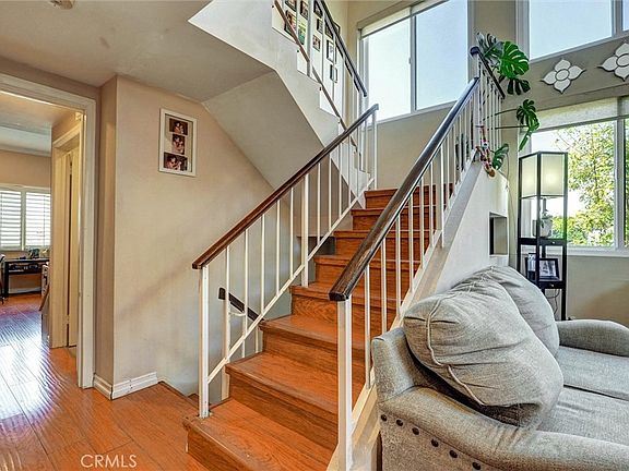 4th image of 6323 Reseda Blvd Unit 1