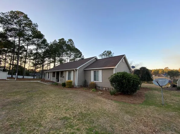 201 Owl Head Trl, Hazlehurst, GA 31539