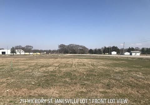 2nd image of 711 Hickory St Lot 1