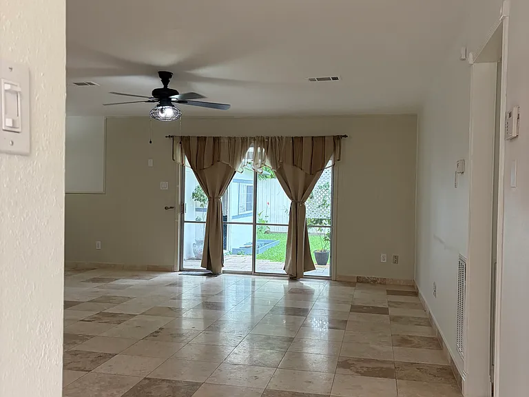 12022 Pompano Ln — Photo 14