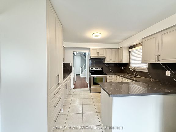 3rd image of 94 Reed Dr #1