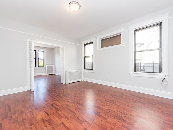 4th image of 34-37 9th St #3