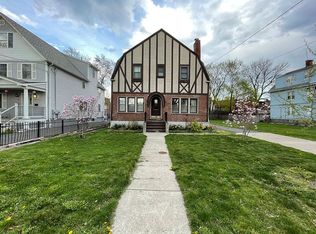 36 Irving St, Hartford, CT 06112