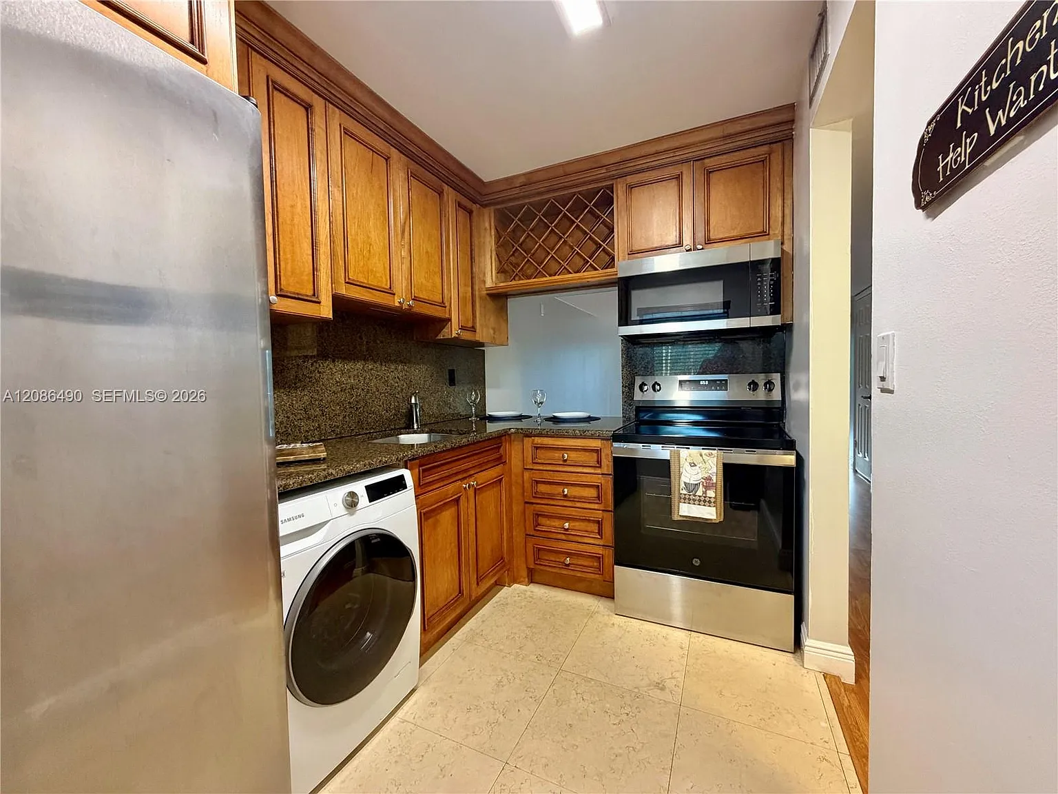 Sunwood Condo — Photo 2