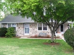 418 Stuart Ln, Ambler, PA 19002