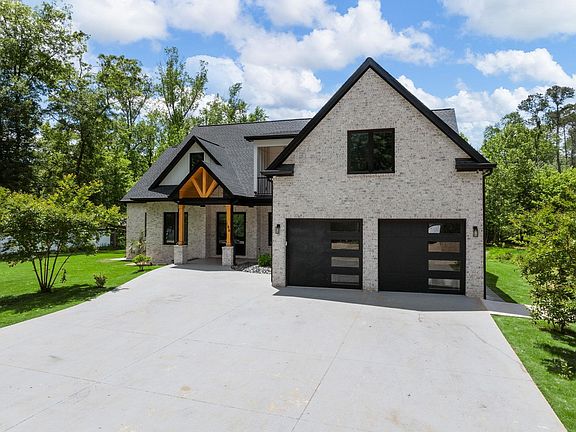 3rd image of 194 Bondale Dr