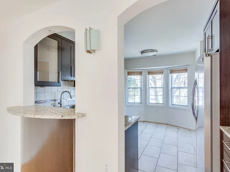 9977 Capperton Dr — Photo 12