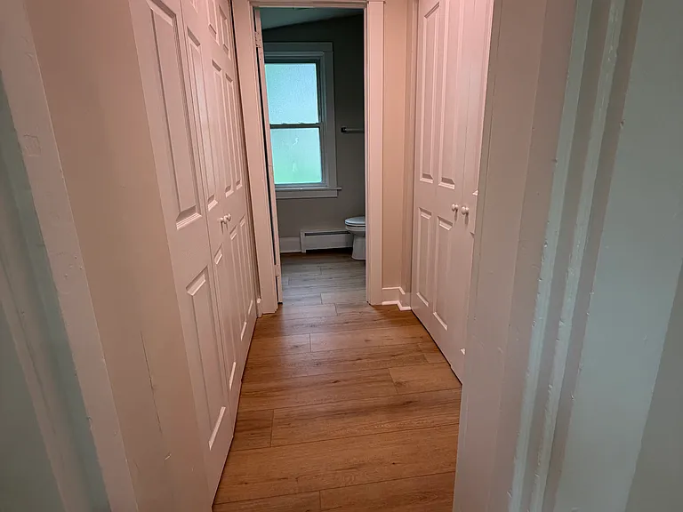 654 Poplar St — Photo 7