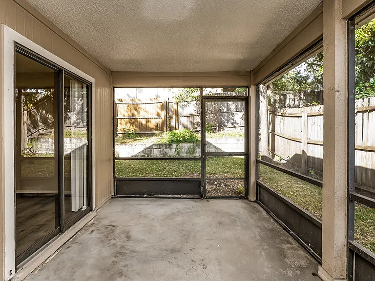 585 Conure St — Photo 10