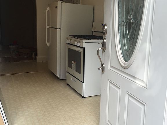 3rd image of 421 Union Ave #1FL
