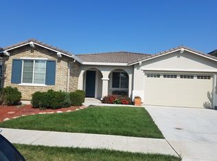 9712 Zuni Ln, Gilroy, CA 95020