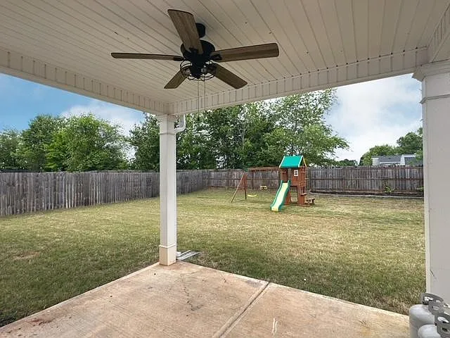 156 Amelia Dr — Photo 28