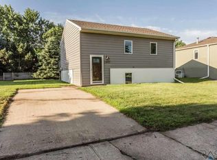 2805 W Brookings St, Sioux Falls, SD 57104