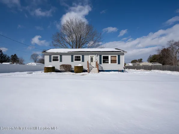 16 Royal Road, Stockport, NY 12574