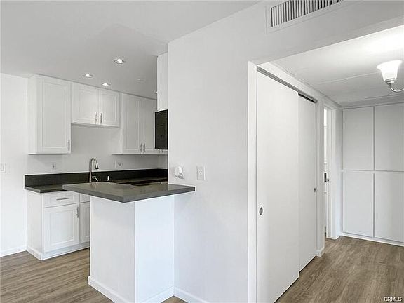 4th image of 130 Avenue C SE