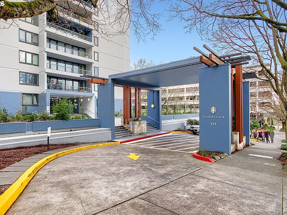 2nd image of 111 SW Harrison St APT 4G