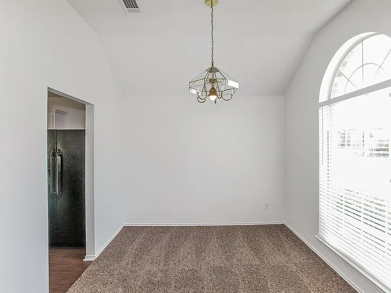 1349 Meadow Creek Dr — Photo 4