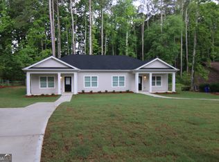 320 Sharon Dr #A & B, Fayetteville, GA 30214
