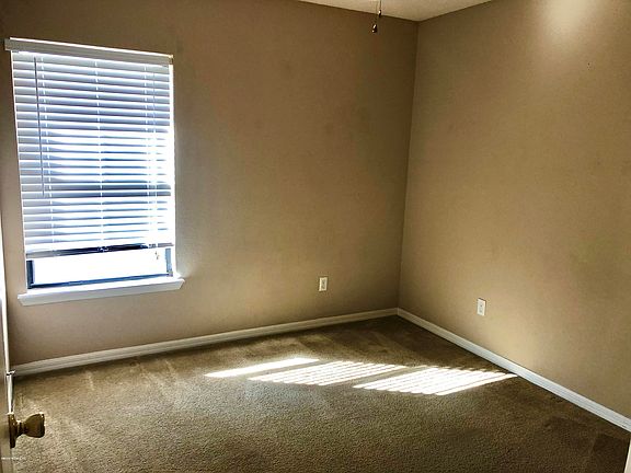 5th image of 345 Redwood Ln