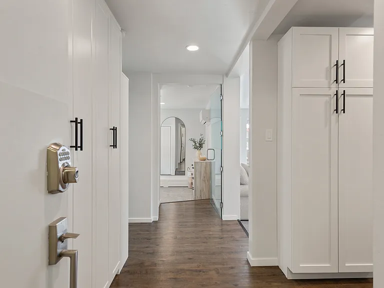 605 E Main St #7 — Photo 10