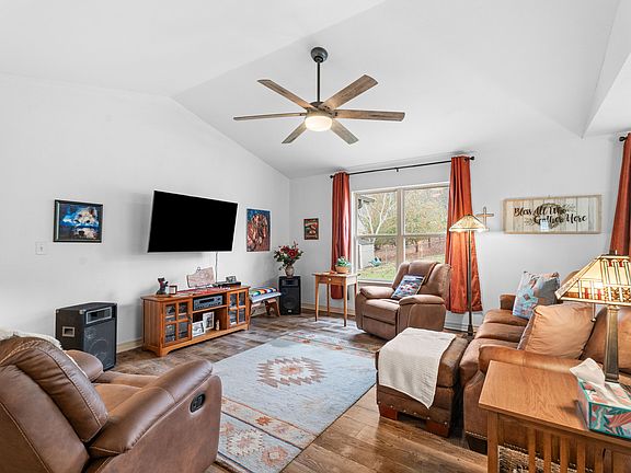5th image of 23 Homewood Lane