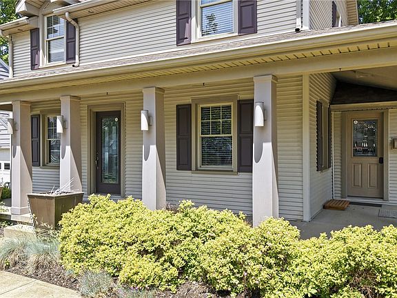 5th image of 850 Mayfield Rd