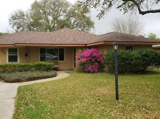123 S Post Oak Ln, Texas City, TX 77591