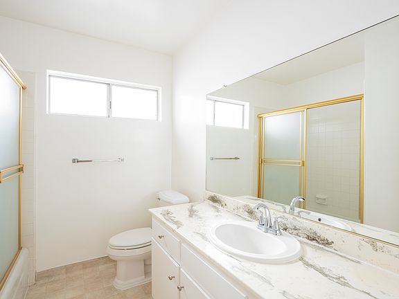 3rd image of 12001 Rhode Island Ave APT 3