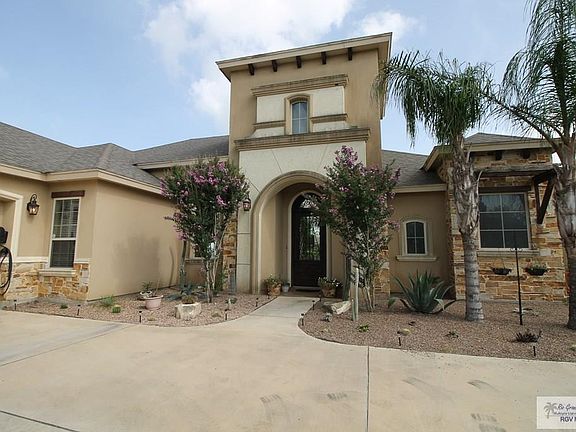 3rd image of 2818 Cypress Gdns