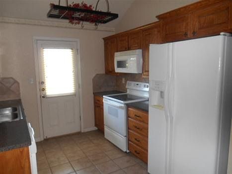 3rd image of 508B Olaf Dr