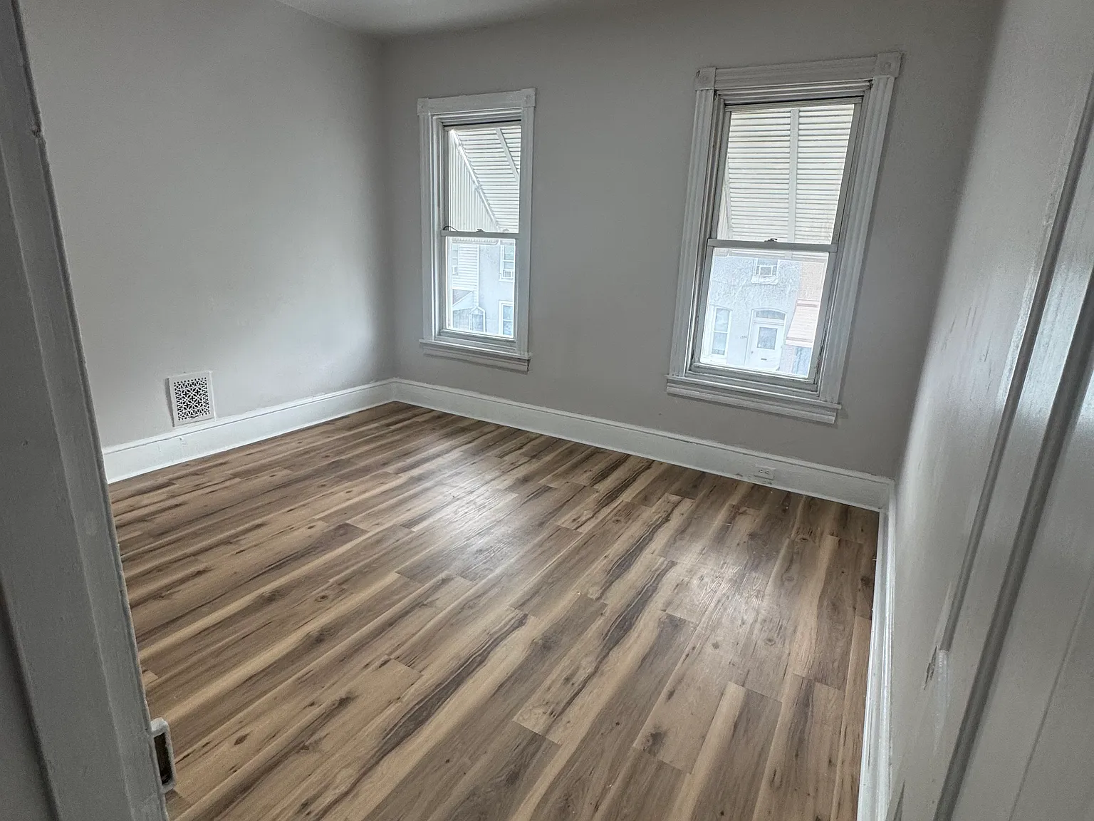 3 bed, 1150 sqft, $1,750 — Photo 1