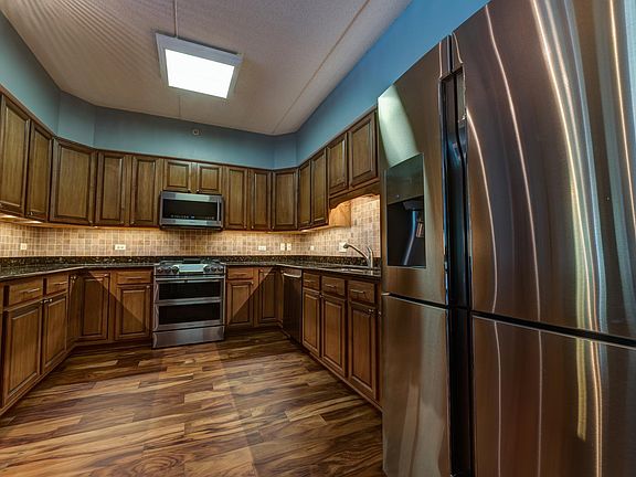 3rd image of 435 W Wood St Unit 303