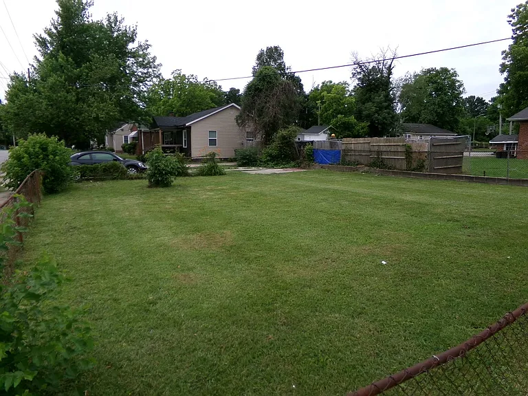1408 E Martin Luther King Jr Dr — Photo 6