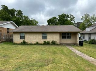 1218 W Morgan St, Denison, TX 75020