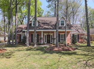 210 Richland Dr E, Mandeville, LA 70448