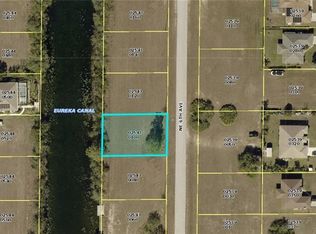 2012 NE 16th Pl, Cape Coral, FL 33909