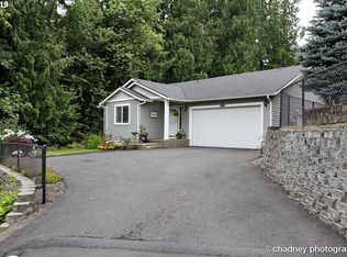 38983 Sandy Heights St, Sandy, OR 97055