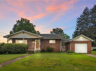 215 Golf Ave, Ellwood City, PA