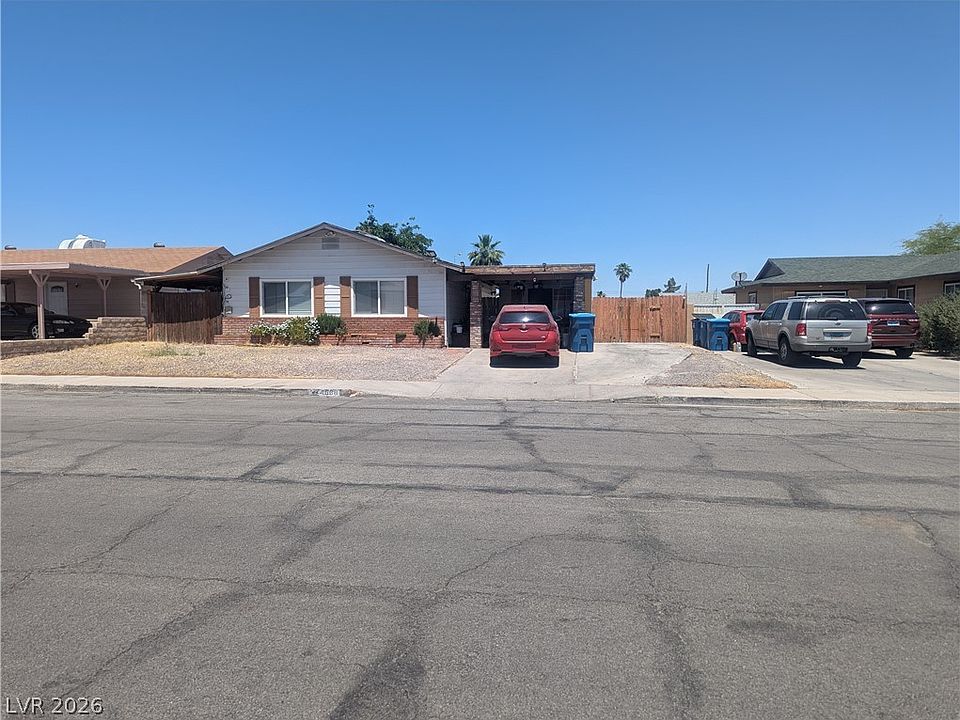 2nd image of 4668 Bennett Dr