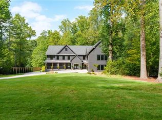 5666 Long Island Dr NW, Sandy Springs, GA 30327