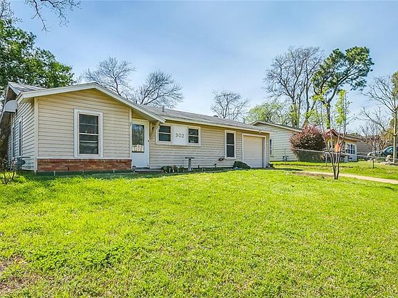 2nd image of 302 Helen Dr